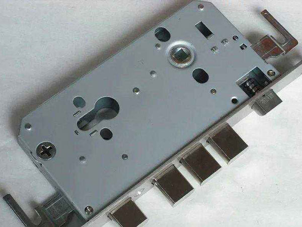 隆林24小时上门开锁公司