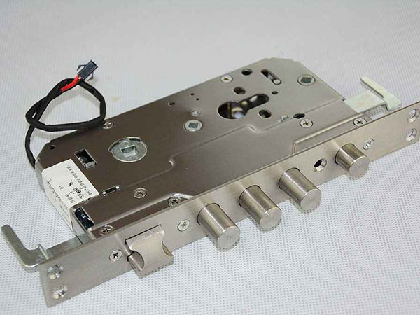 隆林24小时上门开锁公司